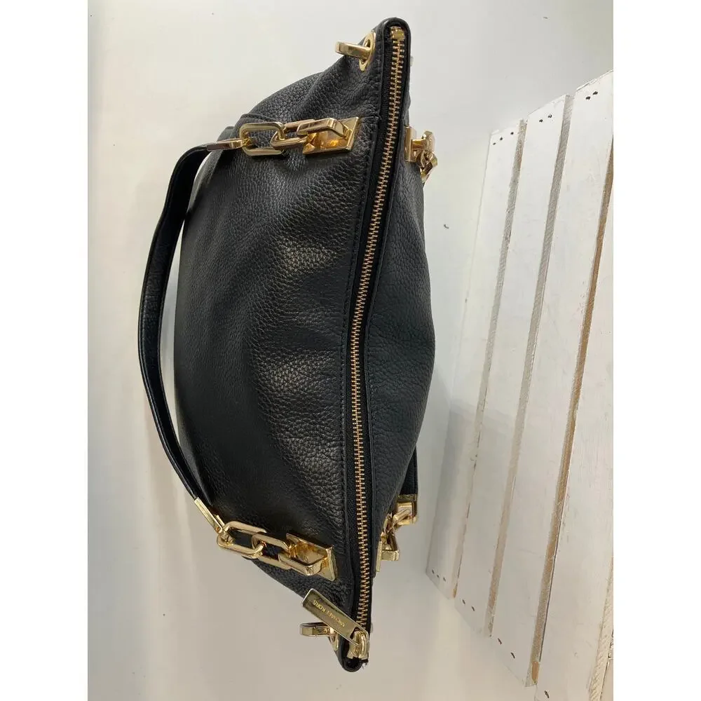 MICHAEL KORS, LARGE BLACK PEBBLED LEATHER HANDBAG